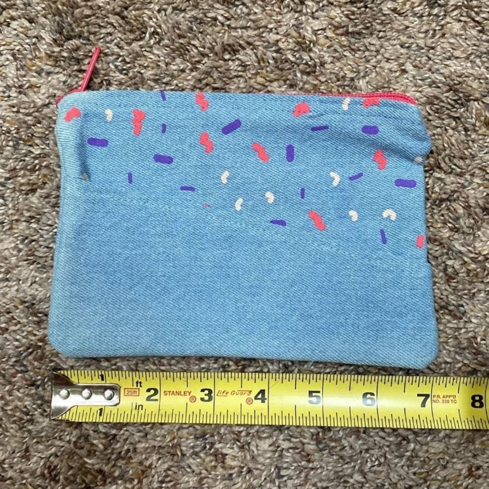 Cosmetic bag bundle - Picture 11 of 12